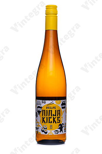 Ninja Kicks Riesling, 2022, полусухое, 0.75 л., 10.5%, Германия