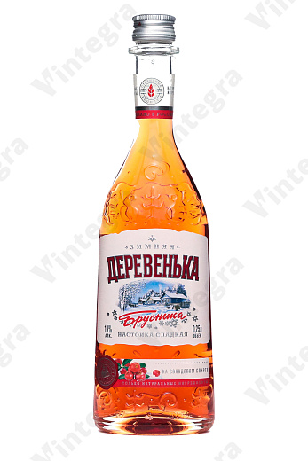 Зимняя деревенька брусника